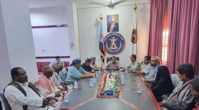 اجتماع يناقش ترتيبات فعالية الغيضة الجماهيرية اجتماع يناقش ترتيبات فعالية الغيضة الجماهيرية