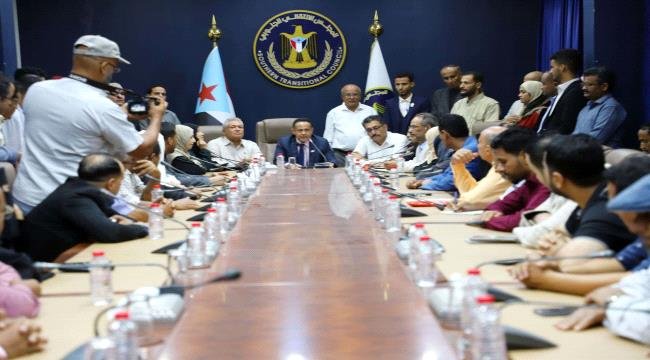 الأمانة العامة تعقد لقاءً موسعًا لمناقشة المستجدات على الساحة الوطنية الجنوبية الأمانة العامة تعقد لقاءً موسعًا لمناقشة المستجدات على الساحة الوطنية