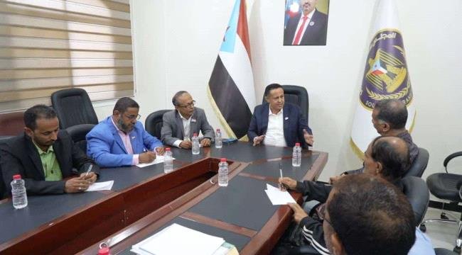 الحالمي يلتقي قيادة الاتحاد العام لنقابات عمال الجنوب ويؤكد أهمية العمل النقابي ووحدة الصف الحالمي يلتقي قيادة الاتحاد العام لنقابات عمال الجنوب ويؤكد أهمية