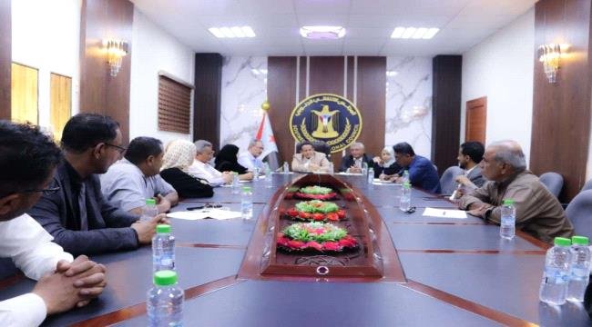 الأمانة العامة تقف أمام مستجدات الأوضاع السياسية والخدمية والأمنية في محافظات الجنوب الأمانة العامة تقف أمام مستجدات الأوضاع السياسية والخدمية والأمنية في