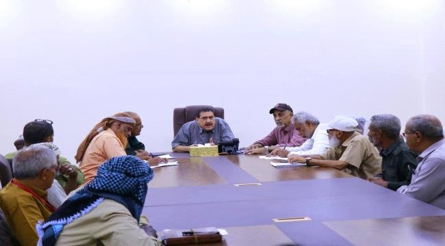 اللواء الشعيبي يترأس اجتماعا أمنيا موسعا لقيادة البحث الجنائي بالعاصمة عدن اللواء الشعيبي يترأس اجتماعا أمنيا موسعا لقيادة البحث الجنائي بالعاصمة