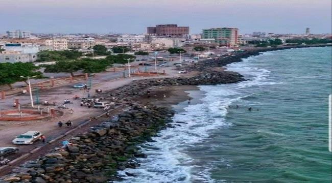 غرق خمسة أشخاص في شواطئ الحديدة أثناء إجازة العيد غرق خمسة أشخاص في شواطئ الحديدة أثناء إجازة العيد