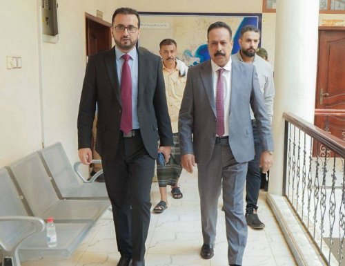 وزير الخدمة المدنية يتفقد مستوى الانضباط الوظيفي عقب انتهاء إجازة عيد الفطر وزير الخدمة المدنية يتفقد مستوى الانضباط الوظيفي عقب انتهاء إجازة