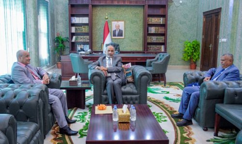 الفريق الصبيحي يعلن «الشراكة الكبرى» مع الحزب الاشتراكي لإعادة ترتيب البيت اليمني من عدن الفريق الصبيحي يعلن الشراكة الكبرى مع الحزب الاشتراكي لإعادة ترتيب