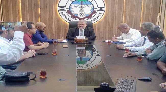 جامعة حضرموت و(الفاو) توقعان اتفاقية لدعم الإدارة المستدامة للمستجمعات المائية في بلادنا جامعة حضرموت والفاو توقعان اتفاقية لدعم الإدارة المستدامة للمستجمعات المائية
