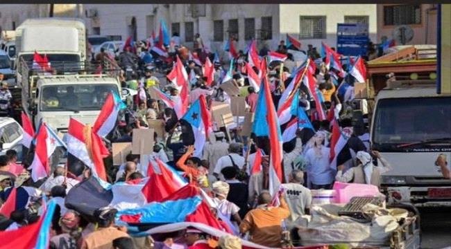 حضرموت وسياسة الخط الأحمر.. لا عودة للاحتلال اليمني ولا مساس بالنخبة حضرموت وسياسة الخط الأحمر لا عودة للاحتلال اليمني ولا مساس