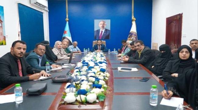 خارجية الانتقالي تُدين اعتداءات المكلا وتؤكد: الجنوب بمرحلة مفصلية خارجية الانتقالي تُدين اعتداءات المكلا وتؤكد الجنوب بمرحلة مفصلية