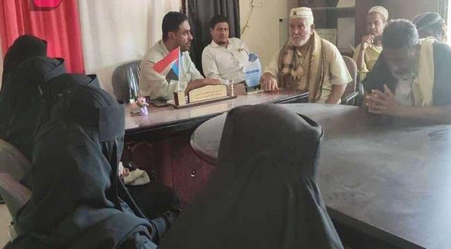رئيس انتقالي الحوطة يناقش مع رؤساء اللجان المحلية للمجلس تحضيرات المشاركة في مليونية الحدث رئيس انتقالي الحوطة يناقش مع رؤساء اللجان المحلية للمجلس تحضيرات