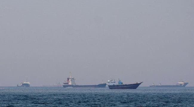 زورق حربي إيراني يهاجم سفينة حاويات قبالة عمان زورق حربي إيراني يهاجم سفينة حاويات قبالة عمان