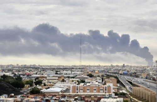 صواريخ باليستية ومسيرات فوق مجمع الوزارات.. تفاصيل «الهجوم الكبير» صواريخ باليستية ومسيرات فوق مجمع الوزارات تفاصيل الهجوم الكبير