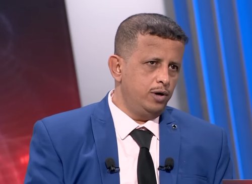 فتحي بن لزرق: القوات الجنوبية تخرجت من معسكرات حزب الله وتتبنى عقيدة معادية للسعودية فتحي بن لزرق القوات الجنوبية تخرجت من معسكرات حزب الله