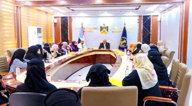 لقاء نصر هرهرة مع القيادات النسوية الجنوبية .. حوار سياسي أعاد الأمل وفتح نافذة جديدة في وجدان المرأة الجنوبية لقاء نصر هرهرة مع القيادات النسوية الجنوبية حوار سياسي أعاد