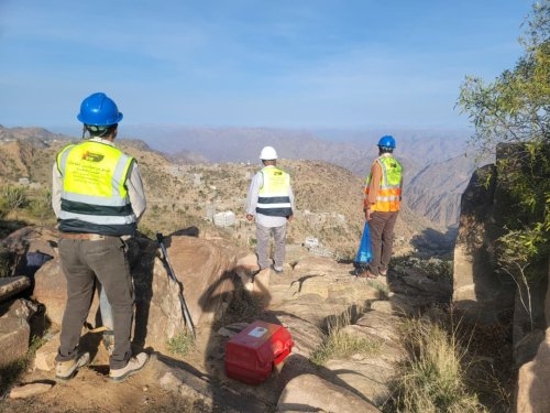 يافع: منظمه اليونبس UNOPS تدشّن مشروع محطة طاقة شمسية وخطوط نقل بجهد 33 ك.ف يافع منظمه اليونبس UNOPS تدشّن مشروع محطة طاقة شمسية وخطوط