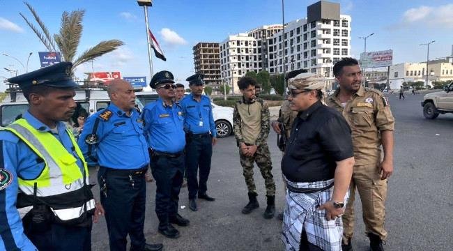الحالمي ينفذ زيارة عيدية للنقاط الأمنية في العاصمة عدن ويشيد بجهود رجال الأمن في حفظ الاستقرار الحالمي ينفذ زيارة عيدية للنقاط الأمنية في العاصمة عدن ويشيد
