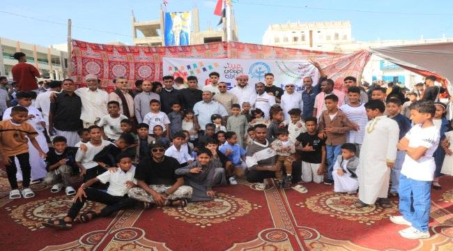 رئيس انتقالي حضرموت يدشن المهرجان العيدي لأبناء حي الشهيد خالد رئيس انتقالي حضرموت يدشن المهرجان العيدي لأبناء حي الشهيد خالد