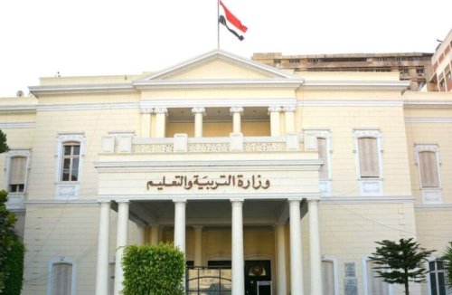 كشف المستور بعد 45 يوماً.. مقطع فيديو يجبر وزارة التعليم على التحرك العاجل كشف المستور بعد 45 يوماً مقطع فيديو يجبر وزارة التعليم