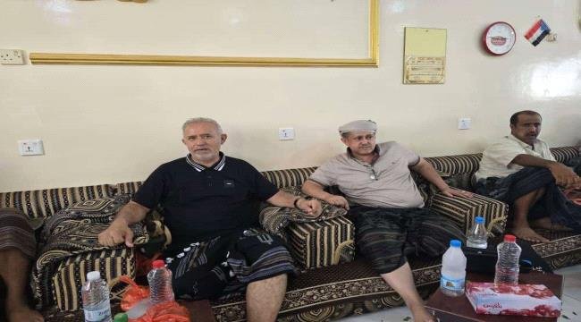الحالمي يقدم واجب العزاء لرئيس الجالية الجنوبية في ولاية بفلّو الأمريكية بوفاة ولده شكري الحالمي يقدم واجب العزاء لرئيس الجالية الجنوبية في ولاية بفلّو