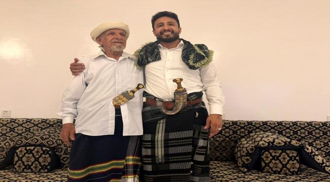 الخضر السليماني يزور الشيخ عبدالرب النقيب ويشيد بمواقفه الوطنية ودوره الاجتماعي الخضر السليماني يزور الشيخ عبدالرب النقيب ويشيد بمواقفه الوطنية ودوره