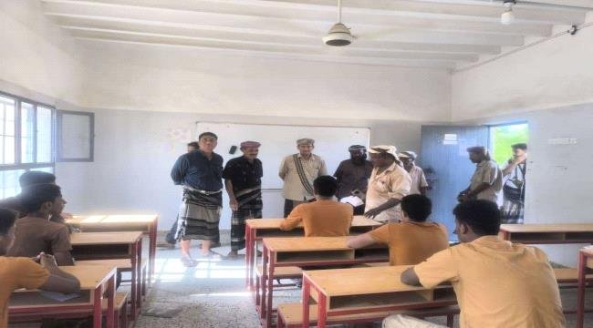انتقالي أحور والسلطة المحلية يدشنان امتحانات الثانوية العامة في المديرية انتقالي أحور والسلطة المحلية يدشنان امتحانات الثانوية العامة في المديرية