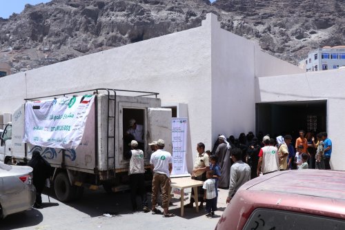 بدعم من العون المباشر.. مؤسسة استجابة تختتم مشروع توزيع لحوم الأضاحي في محافظة عدن بدعم من العون المباشر مؤسسة استجابة تختتم مشروع توزيع لحوم