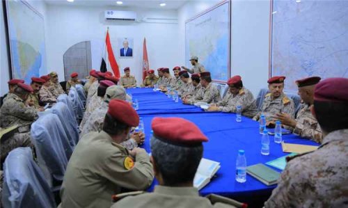 مشروع سري يكشفه وزير الدفاع اليمني لأول مرة.. كيف سيتم تغيير هيكلة الجيش بالكامل؟ مشروع سري يكشفه وزير الدفاع اليمني لأول مرة كيف سيتم