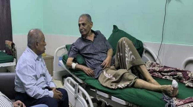 نقيب الصحفيين والإعلاميين الجنوبيين يطمئن على صحة شمشير وصديق نقيب الصحفيين والإعلاميين الجنوبيين يطمئن على صحة شمشير وصديق