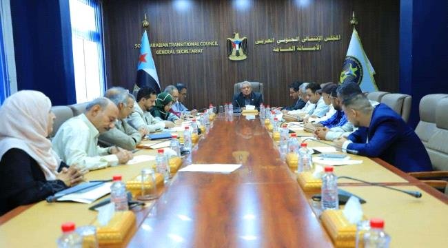 الأمانة العامة تناقش التحضير لمليونية الذكرى الـ55 لتأسيس الجيش الجنوبي الأمانة العامة تناقش التحضير لمليونية الذكرى الـ55 لتأسيس الجيش الجنوبي