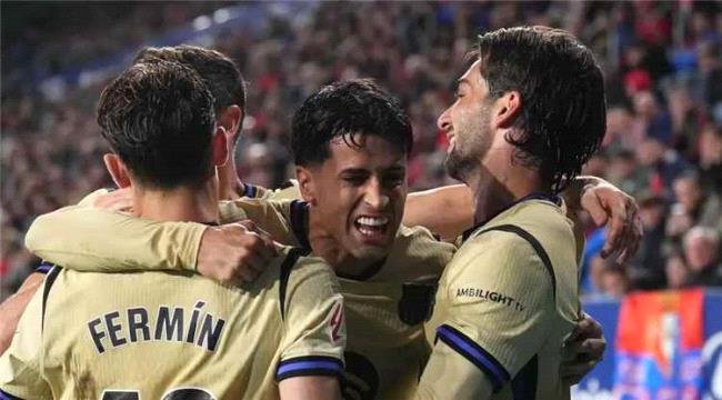 برشلونة يرفض المزايدة على توريس.. ويحدد سعره لسان جيرمان برشلونة يرفض المزايدة على توريس ويحدد سعره لسان جيرمان