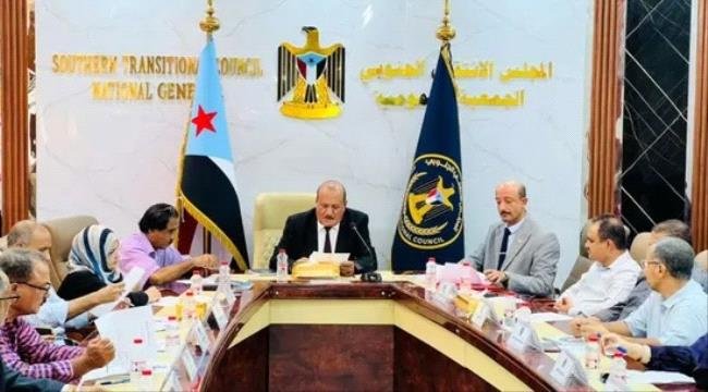 البيض: محاولات استبعاد القوات الجنوبية يسمح بتمدد المليشيا الحوثية البيض محاولات استبعاد القوات الجنوبية يسمح بتمدد المليشيا الحوثية