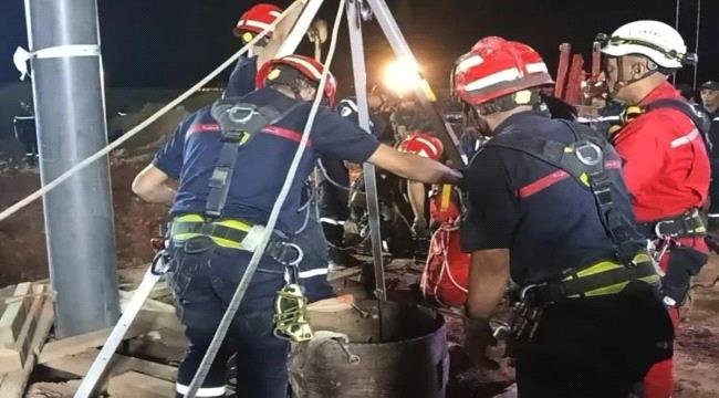الجزائر.. انتشال الطفل أيوب متوفى بعد 4 أيام من سقوطه داخل بئر الجزائر انتشال الطفل أيوب متوفى بعد 4 أيام من سقوطه