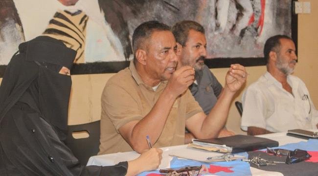 انتقالي المنصورة يعقد اجتماعاً موسعاً لقيادات المديرية ورؤساء المراكز انتقالي المنصورة يعقد اجتماعاً موسعاً لقيادات المديرية ورؤساء المراكز