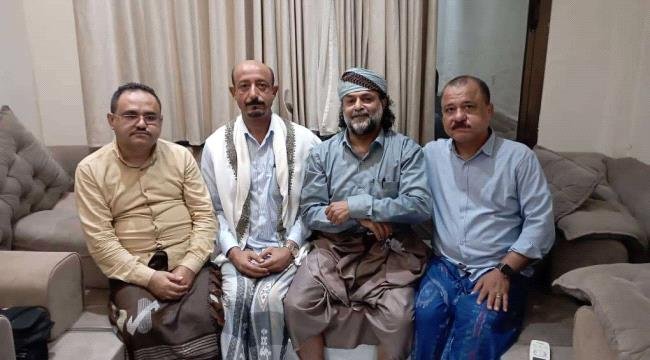 فريق من الجمعية الوطنية يطمئن على صحة القيادي "أبو همام" فريق من الجمعية الوطنية يطمئن على صحة القيادي quotأبو همامquot