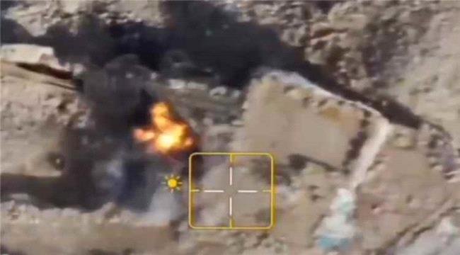 قتلى وجرحى في غارات استهدفت أبراج اتصالات للحوثيين بالجوف قتلى وجرحى في غارات استهدفت أبراج اتصالات للحوثيين بالجوف