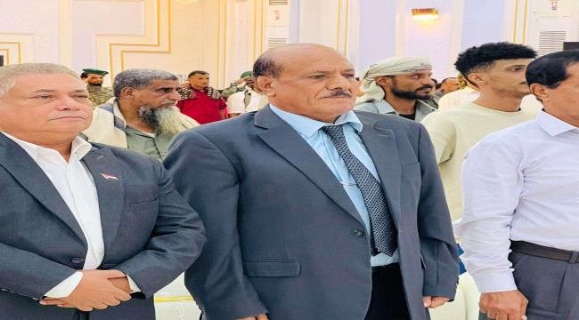 قيادات من المجلس الانتقالي تشارك في حفل تكريم الشاعر الثائر محمد السليماني قيادات من المجلس الانتقالي تشارك في حفل تكريم الشاعر الثائر